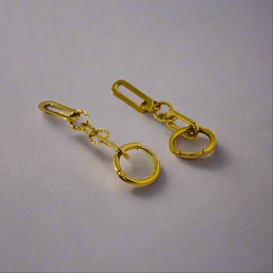 title:Convertible Geometric Chain Link Earrings;color:Gold