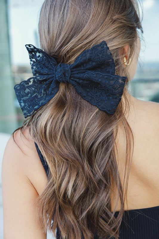 title:CLASSIC DOUBLE LACE BOW;color:black