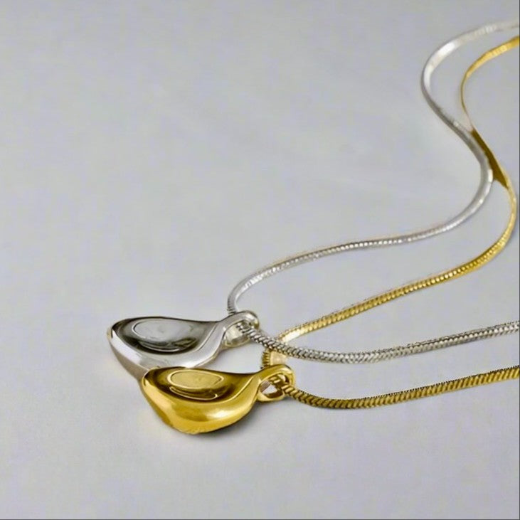 title:Irregular Water Drop Pendant Necklace;color:Gold