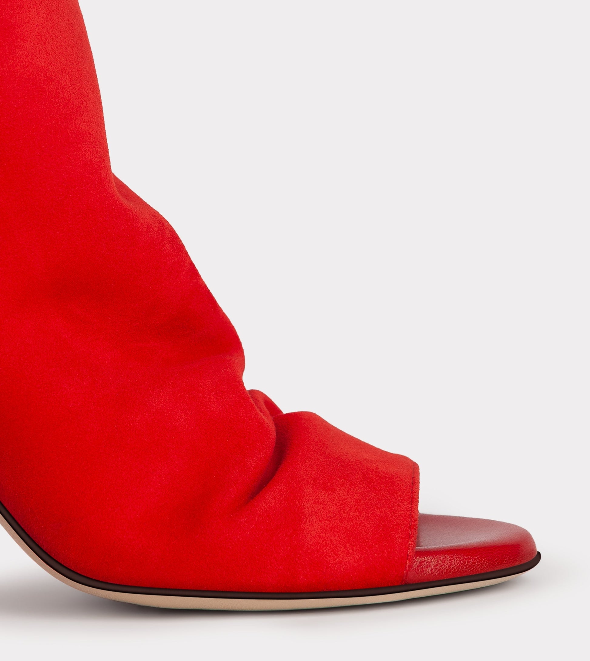 #color_red-suede