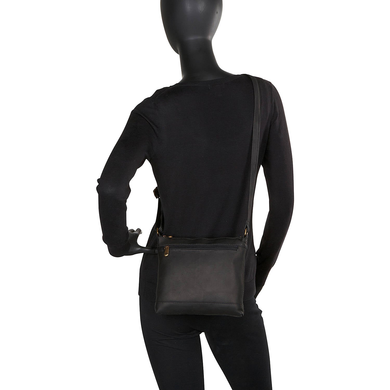 title:Le Donne Leather Savanna Crossbody;color:BLACK