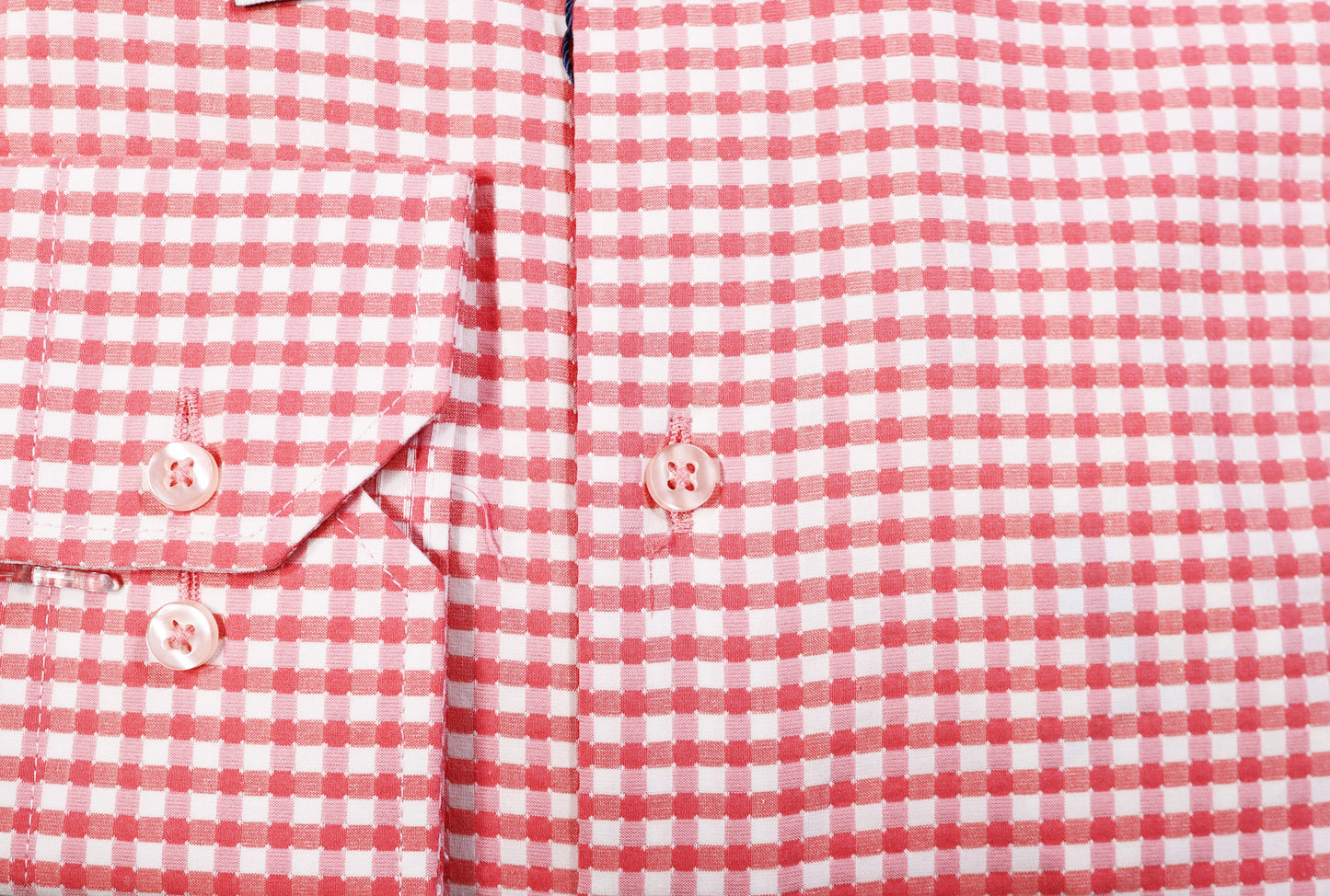 Red and White Gingham Bubble Pattern