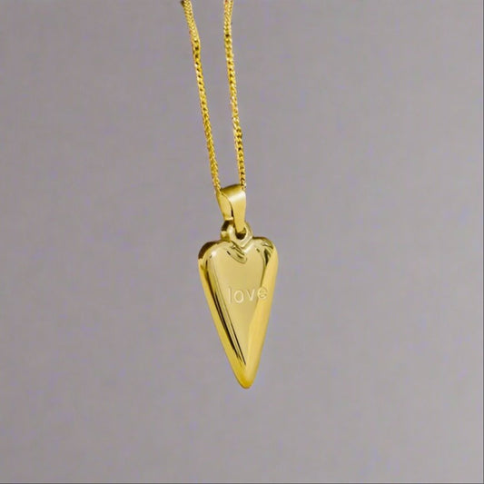 18K Gold-Plated Modern Heart Pendant Necklace with "LOVE" Engraving