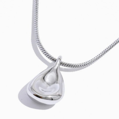 title:Irregular Water Drop Pendant Necklace;color:Silver