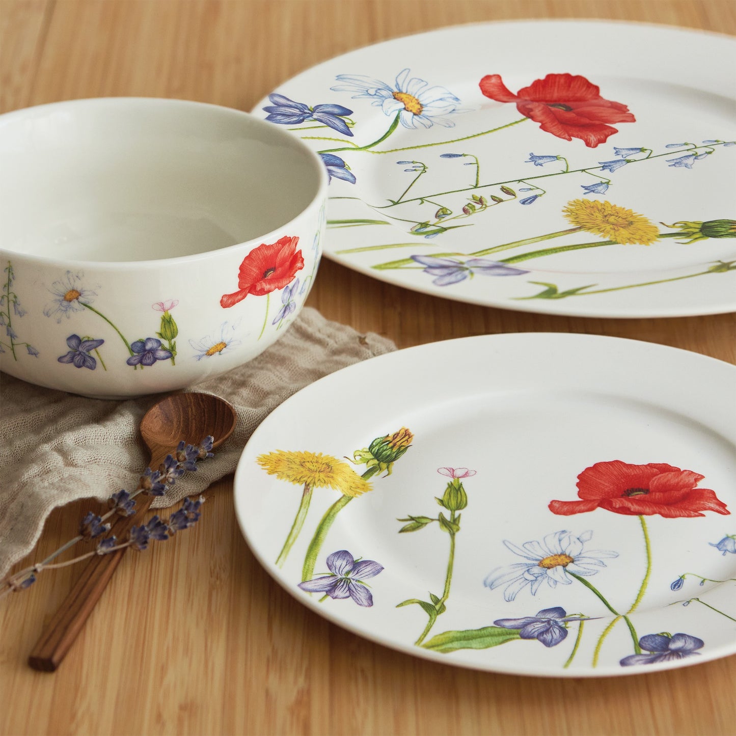 Safdie & Co. Dinnerware Set 12Piece New Bone China Wildflowers, Service for 4