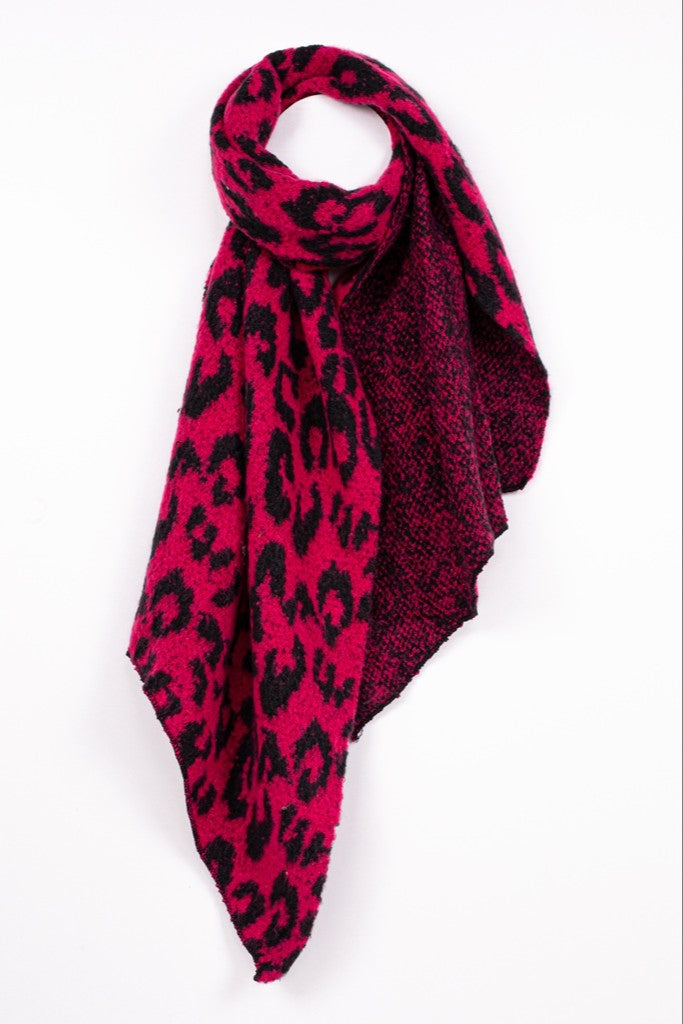 tom & eva Oversize Leaopard Print Scarf With Pointed Ends