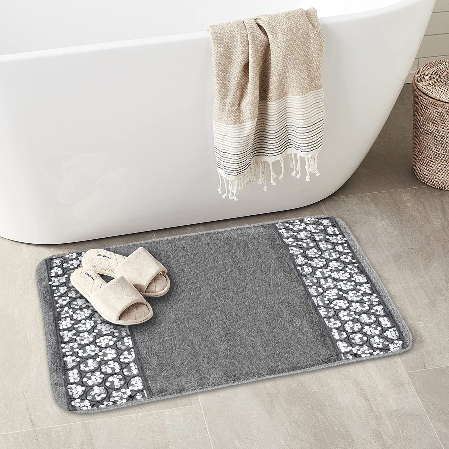 Zahari Home Bathroom Rug Classic Luxury Bath Rug Contemporary Decor Beautiful Shower Mat Unique Design Stylish Bathroom Rug Bath Shower Tub Decor Western Country