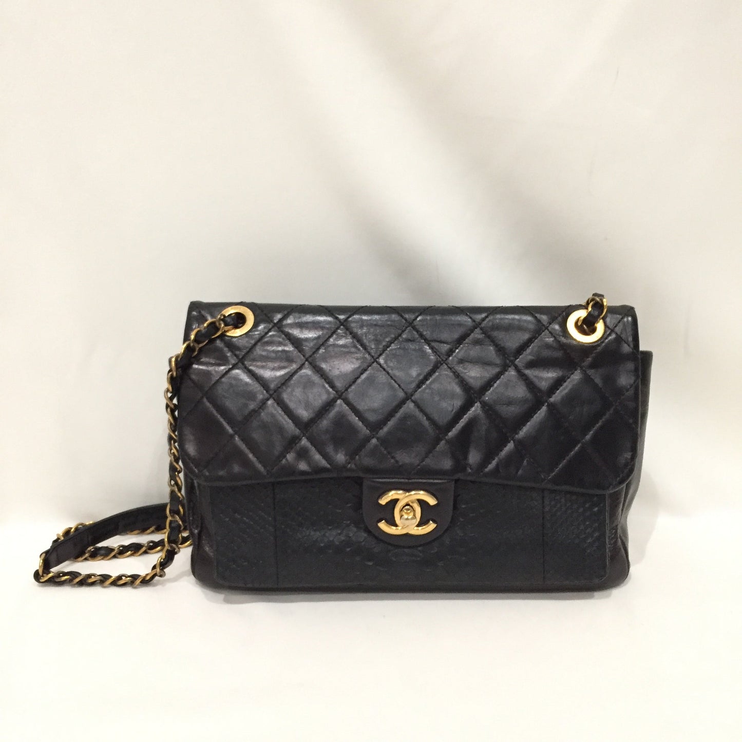 Pre-Owned Chanel Black Python Flap Shoulder Bag Sku# 80818