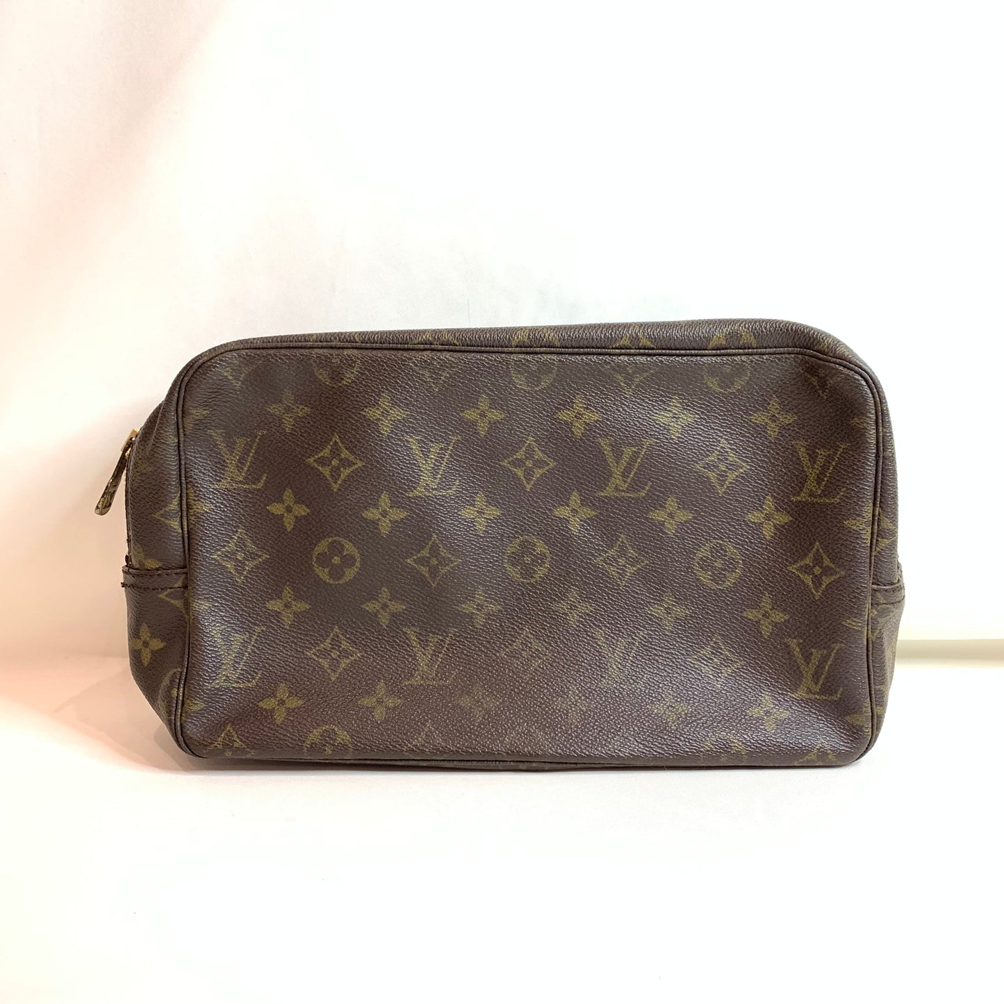 Pre-Owned Louis Vuitton Monogram Coated Canvas Turth Toilette Pochette 28 Clutch Sku# 81180