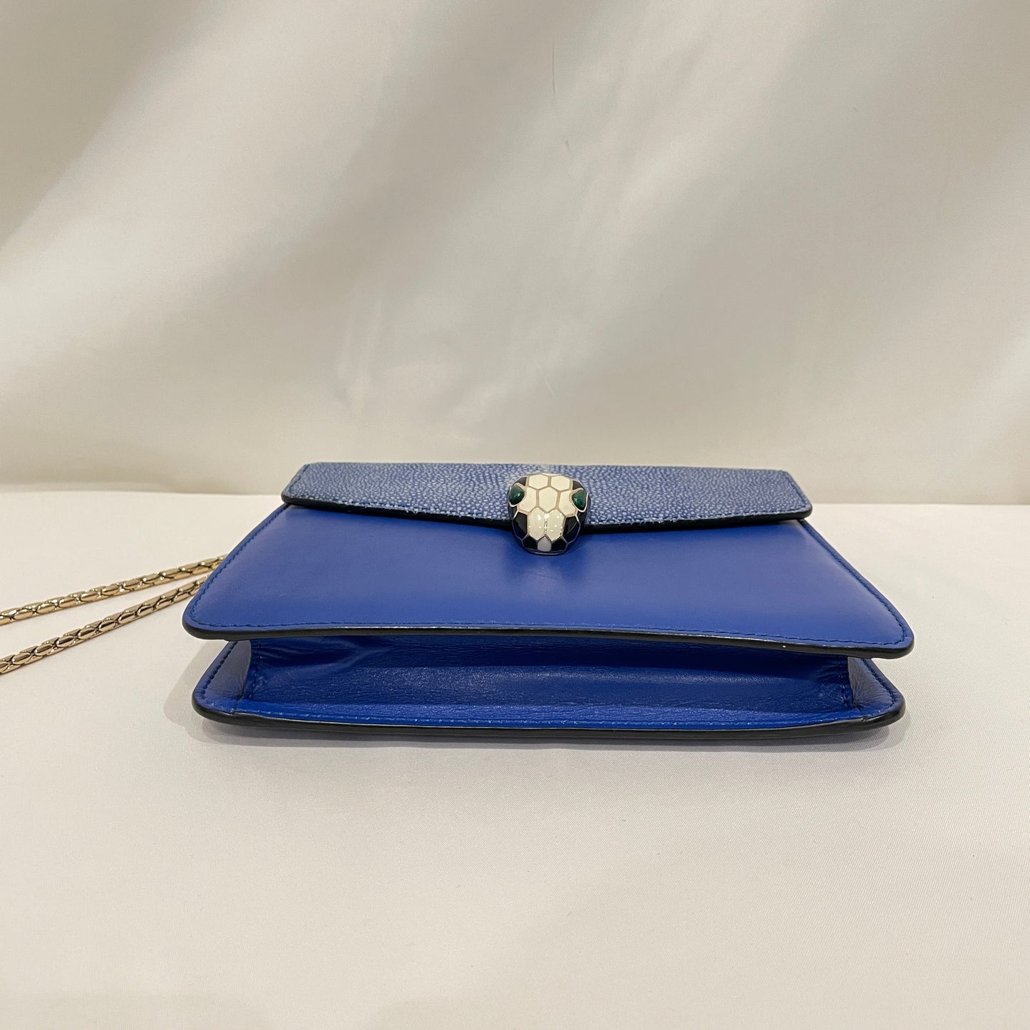 Pre-Owned Bvlgari Blue Leather Stingray Serpenti Forever Shoulder Bag Sku#80767