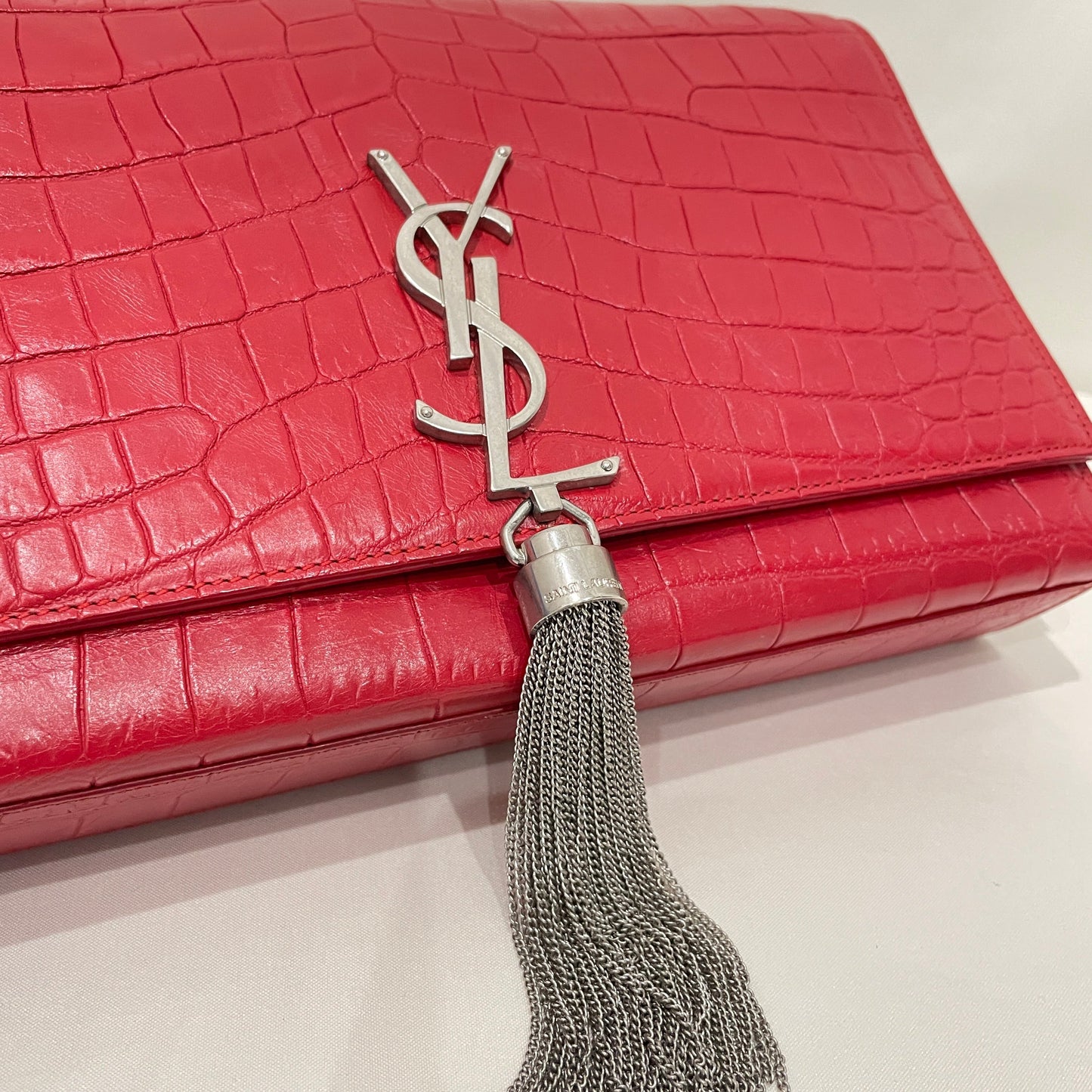 Pre-Owned Yves Saint Laurent Red Croc Leather Tassel Kate Crossbody Bag Sku#80769