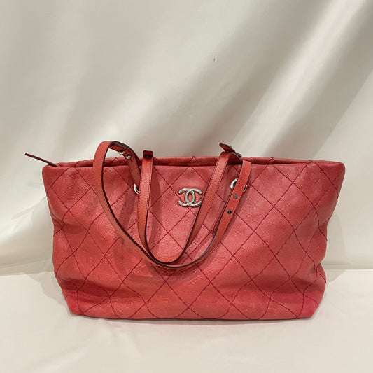 Pre-Owned Chanel Pink Leather Large On The Road Tote Sku# 80829