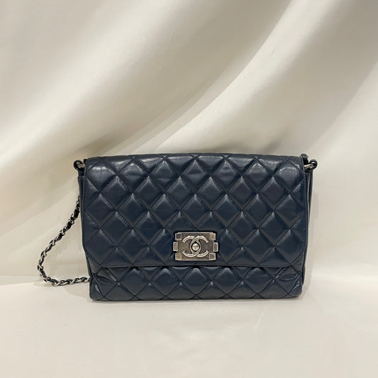 Pre-Owned Chanel Navy Leather Boy Shoulder Bag SKU# 80836