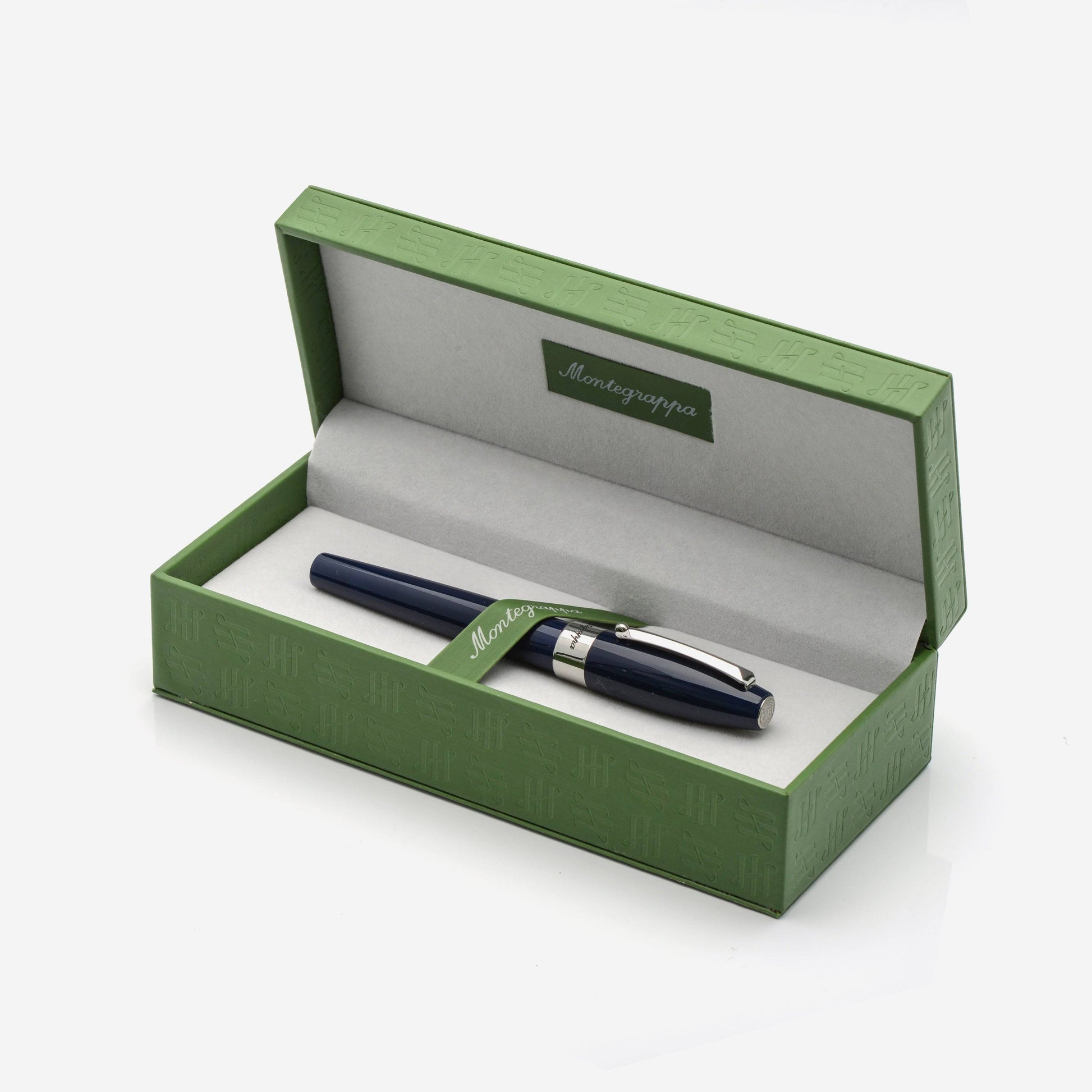 Montegrappa Fortuna Palladium and Resin Fountain Pen (F) ISFOR2PD - ShopWorn