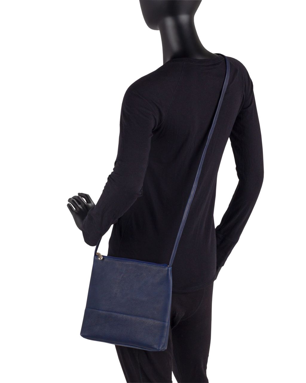 title:Le Donne Leather Carry Along Crossbody;color:NAVY