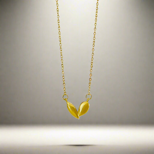 title:Dual Leaf Pendant Minimalist Necklace;color:Gold