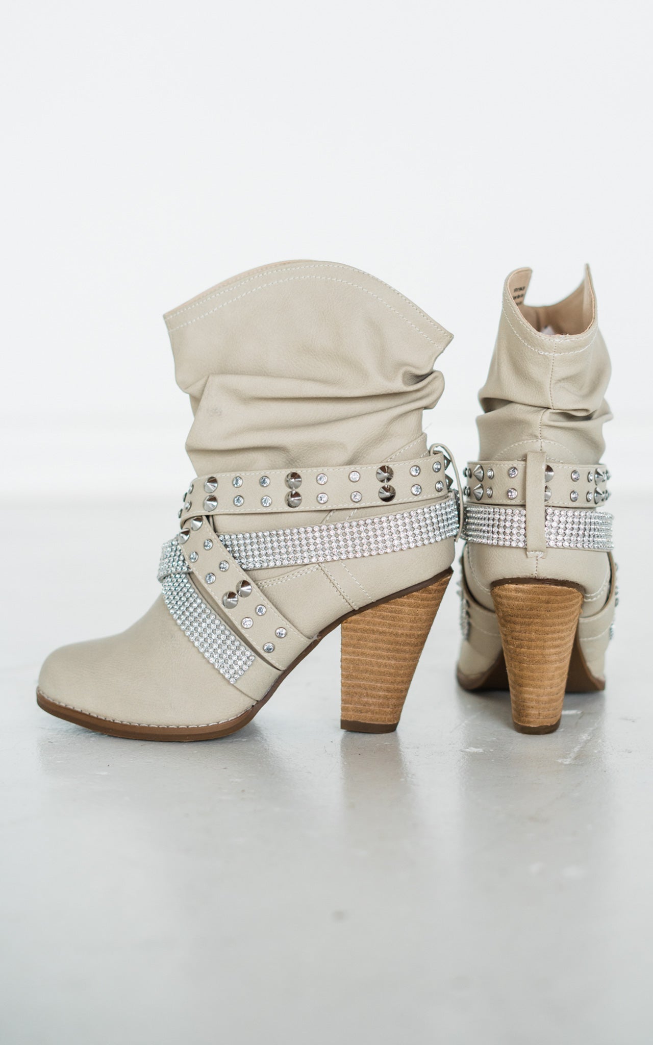 Short Change Booties in Cream - Rural Haze