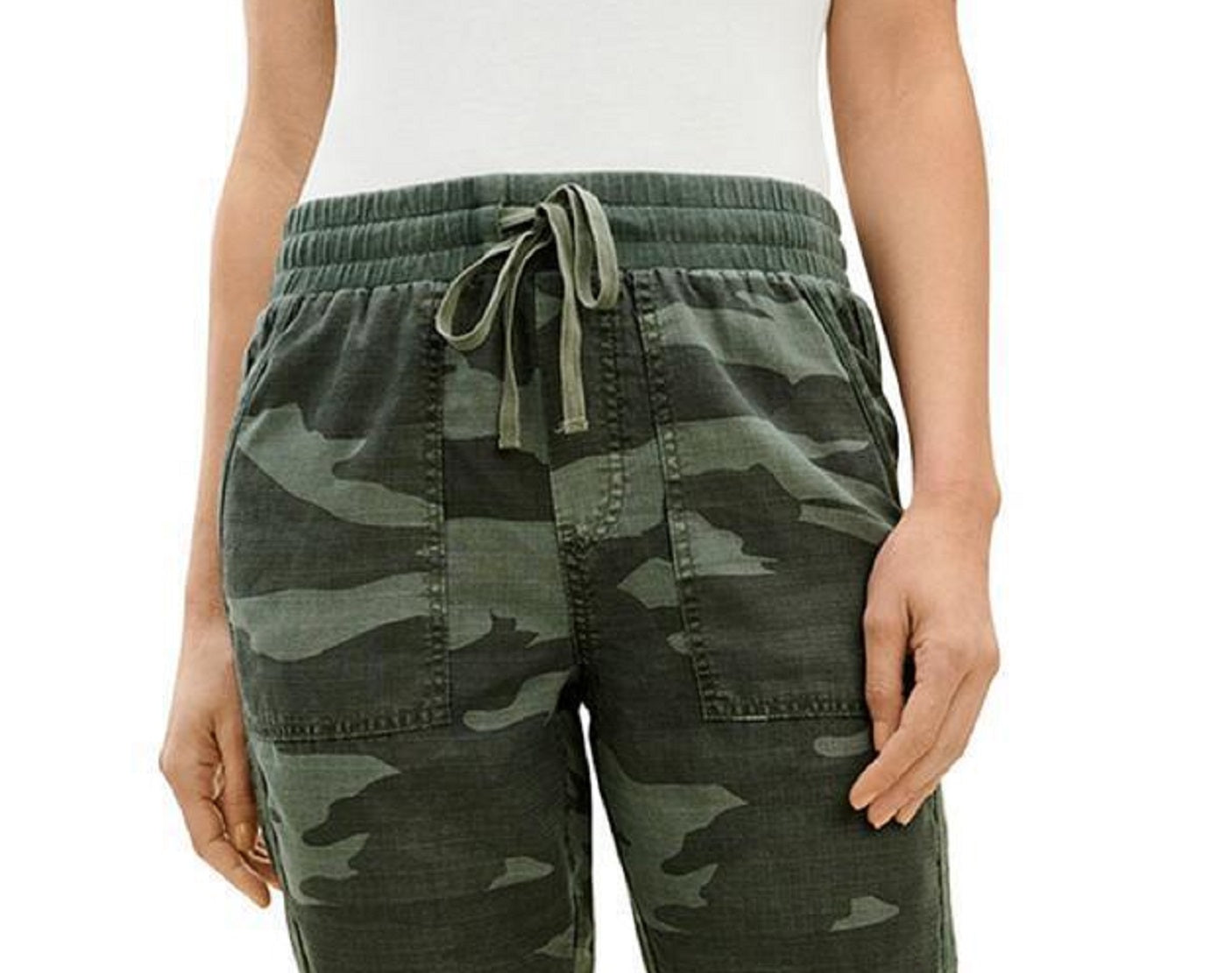 Splendid Women's Alder Camouflage Drawstring Bermuda Shorts Green Size Small